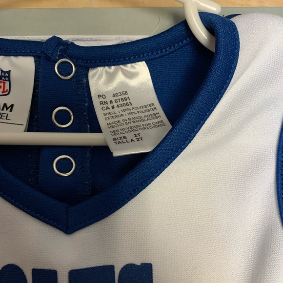 Youth Colts cheerleading 2T - Picture 2 of 6